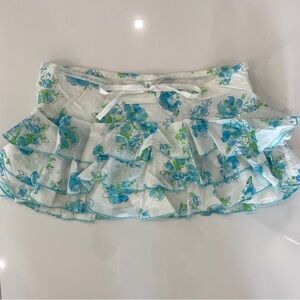 Authentic Y2K Abercrombie and Fitch Floral Mini Skirt
